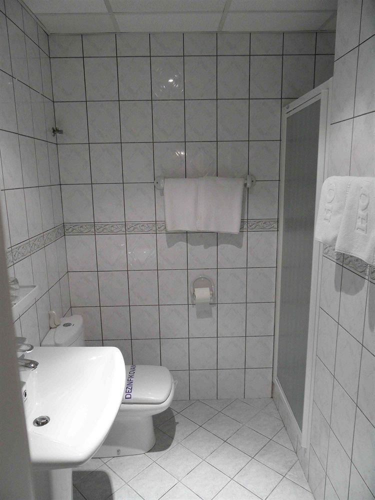 Voyager Bed & Breakfast Novi Sad Exteriör bild
