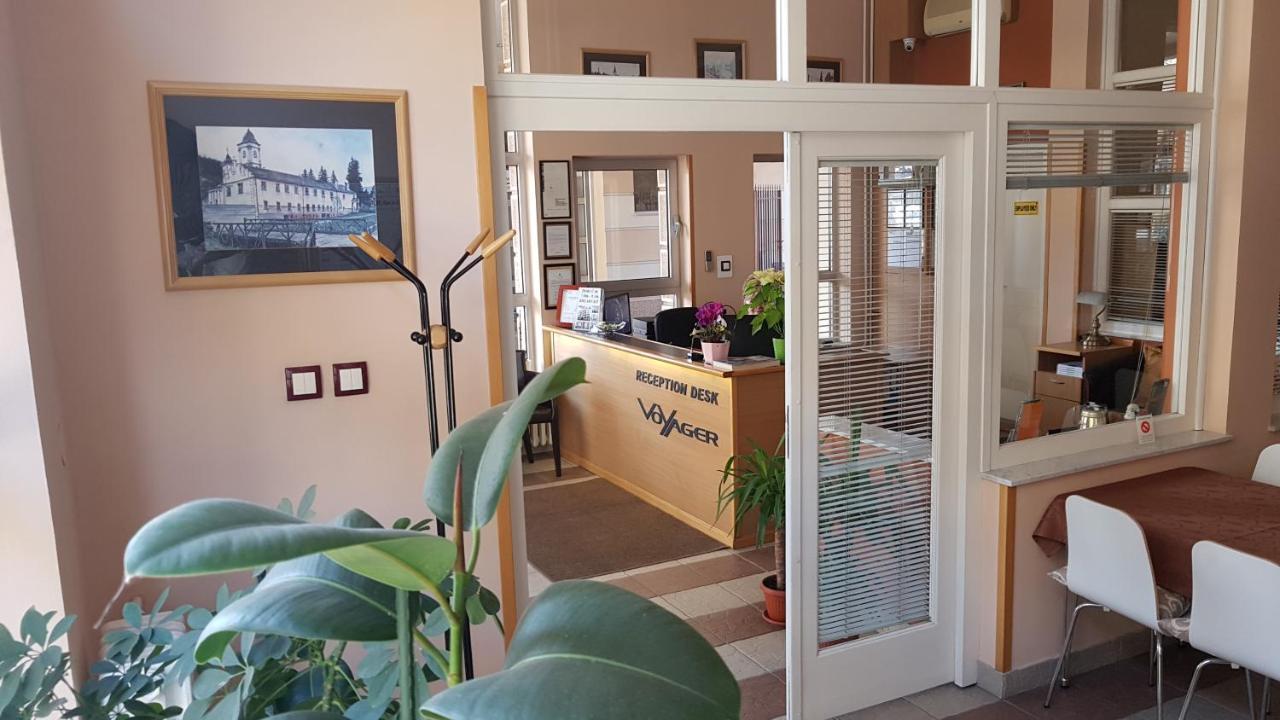 Voyager Bed & Breakfast Novi Sad Exteriör bild
